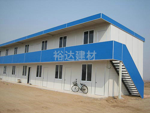 雙(shuang)層(ceng)活動(dong)闆房