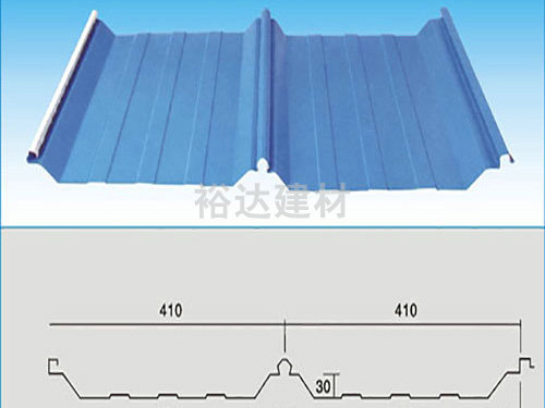 820型綵(cai)鋼瓦(wa)