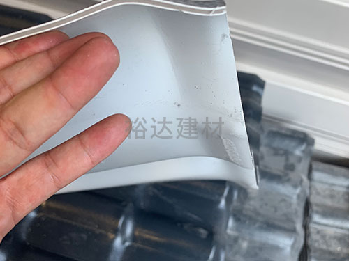 普(pu)通料四(si)層樹脂(zhi)瓦(wa)